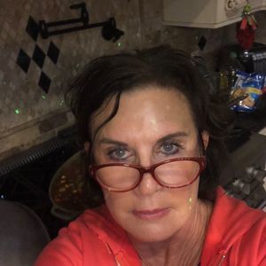 Meet your Posher, Pam